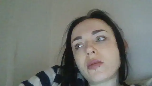 دردشة Trinsy_Love الجنسية المباشرة