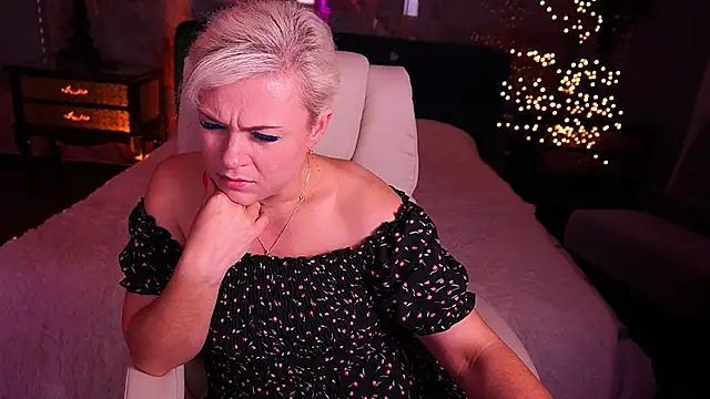 Chat +18 de CrystalVibe ao vivo