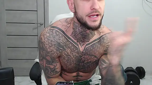 Czat XXX na żywo – maxi_foxxx