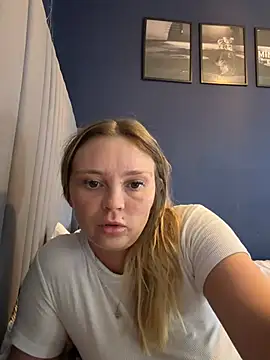 Sky25x 即時 XXX 聊天