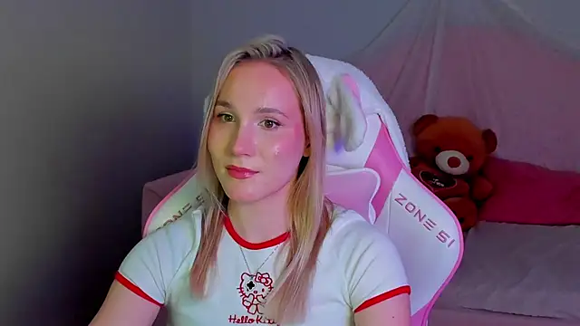 Chat +18 de ElaraVoltage ao vivo