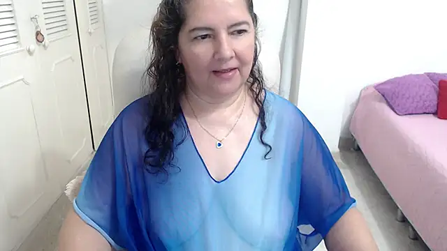 leonela_69 Chat XXX live