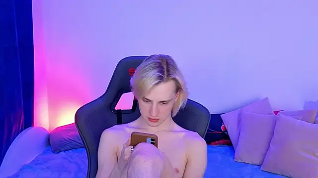 lucidangelok1: δ ιαδικτυακό σόου στην κάμερα