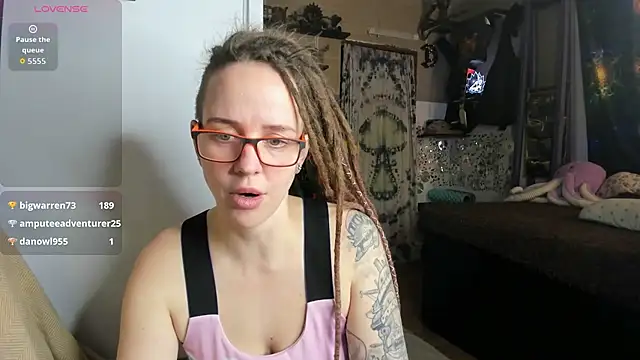 LisaFoxy_y's Live XXX Chat