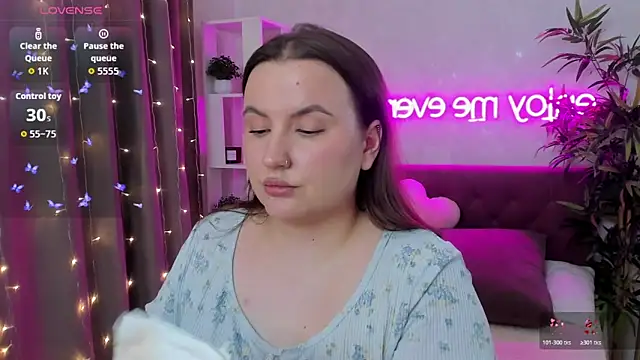 Chat XXX en directo de FeralPeach