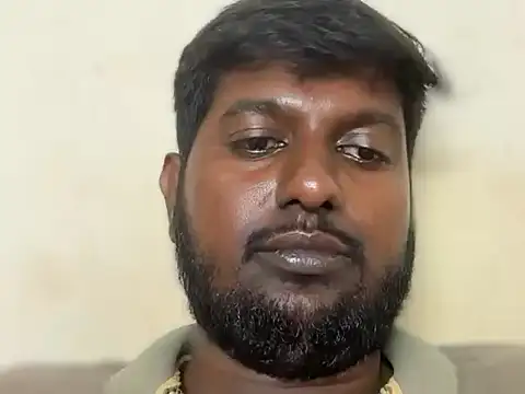 Jon410 Adlı Modelin Canlı XXX Sohbeti