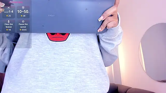 karol_white_'s Webcam Show