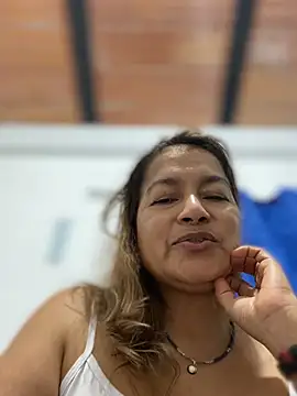 Chat XXX ao vivo de Jlo_69