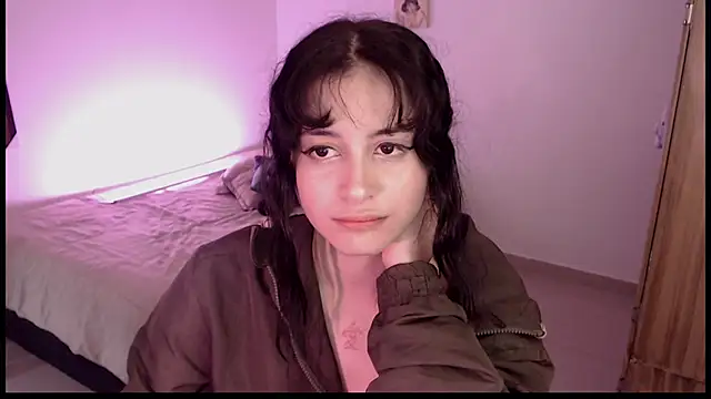 Chatroom XXX en direct de lizzy-c-e-e