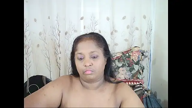 Indiantasha's Live XXX Chat