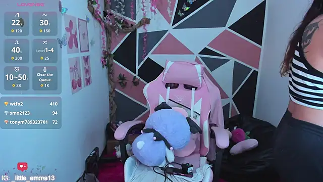 Czat XXX na żywo – little_emma0