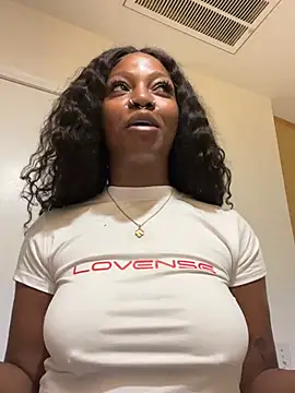 mochakaia's Live XXX Chat