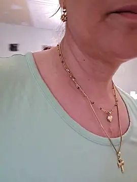 IsabelleCraft's Live XXX Chat