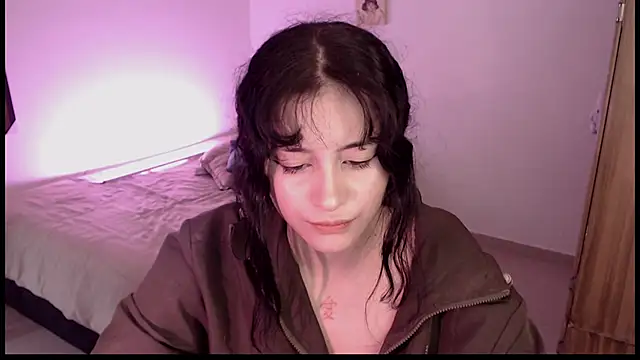 lizzy-c-e-e Chat XXX live