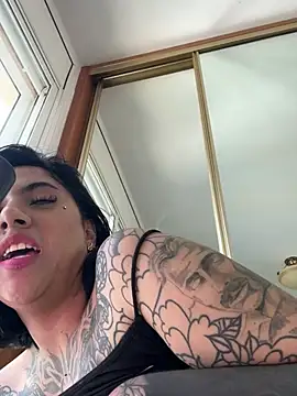 AlaskaLover Chat XXX in diretta