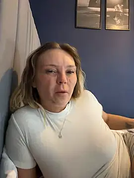 Sky25x live XXX chat