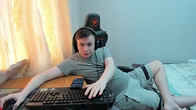 Show modela iliaskrislove na web-kameri