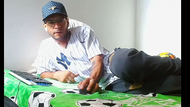 Alphamaster_92: απευθείας συνομιλία ΧΧΧ