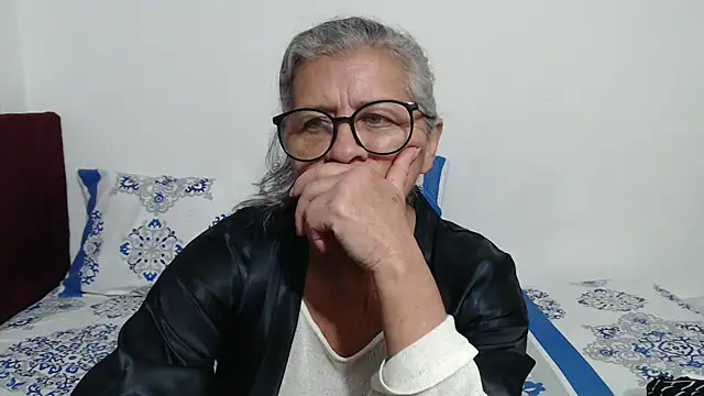 candy_mature_n Live XXX chat