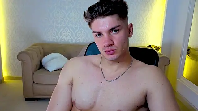 MaxKaiden Webcamshow