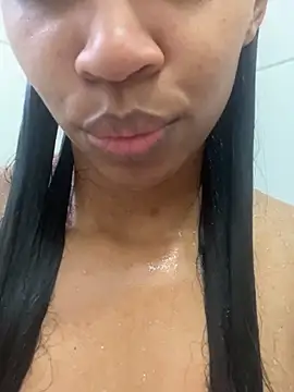 แชท XXX สดของ Fanny_nix