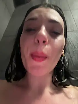 RedAssHottieのウェブカメラショー