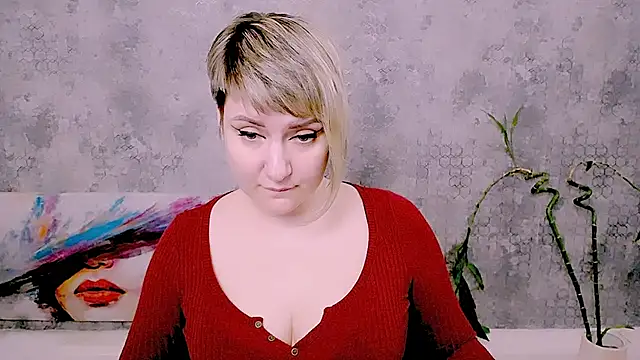 Djullia Live XXX-Chat