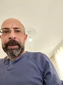 dangerx45: διαδικτυακό σόου στην κάμερα