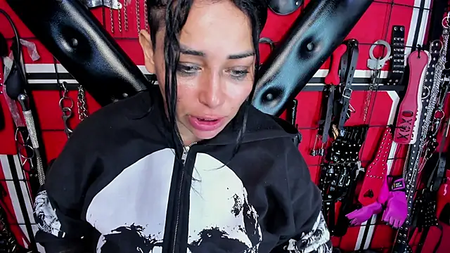 sadistic_aradia's Webcam Show