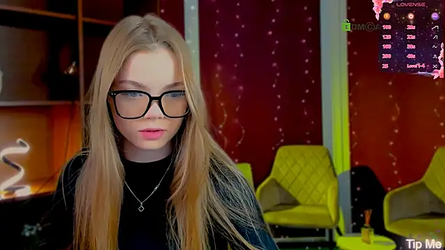 Chat +18 de maddy_moah ao vivo