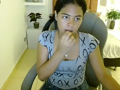 Czat XXX na żywo – Lunilove__