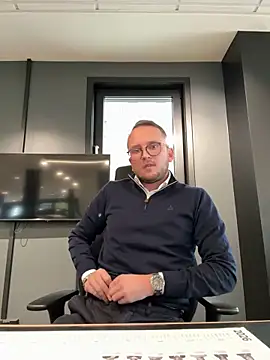 thehornyguy97 webcam show