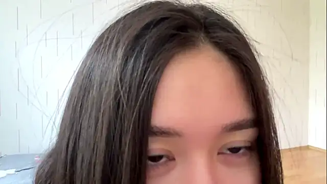 YourMiIa's Live XXX Chat