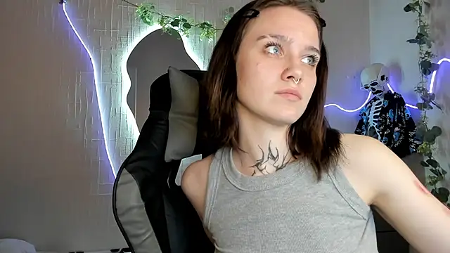 Elastikisss' Live XXX Chat