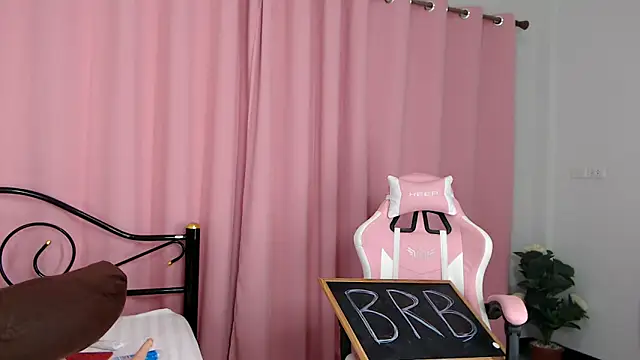 Chatroom XXX en direct de marleekai