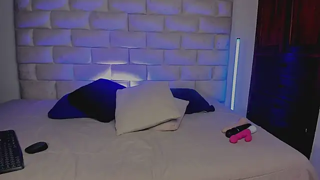 HollyGrey_'s Live XXX Chat