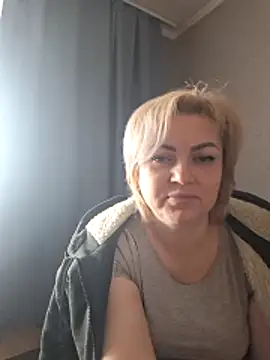 SylvieGold453's Live XXX Chat