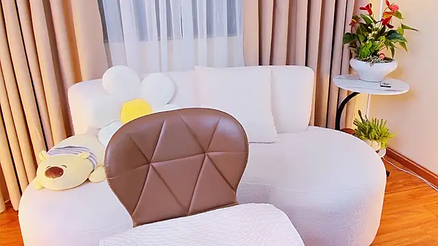 MianSugerrrのウェブカメラショー