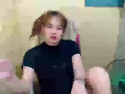 XXX chat uživo modela JuicyFoxCock