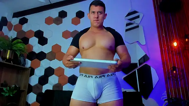 Онлайн чат XXX RomanCroft