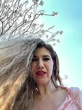 didihairypussy Webcam-Show