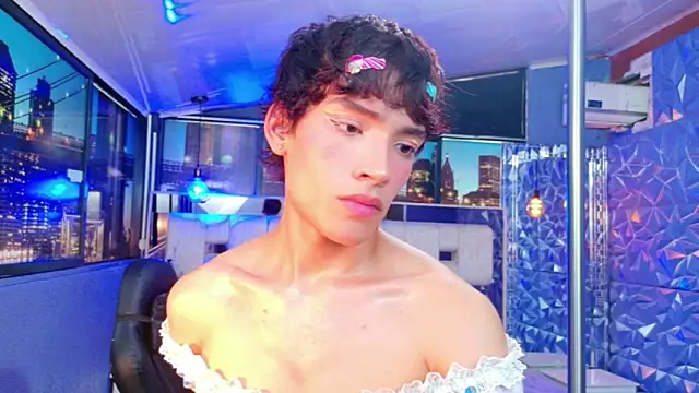 Chatroom XXX en direct de AlecciaNova