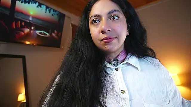 coraline_latin's Webcam Show