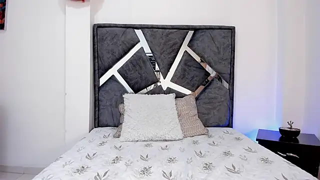 Domina0's Live XXX Chat