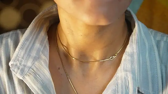 -AyeshaSinghania-'s Live XXX Chat