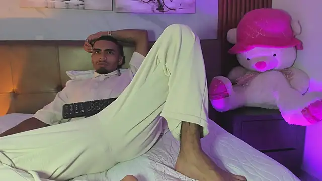 Rpoolrboy Webcam-Show