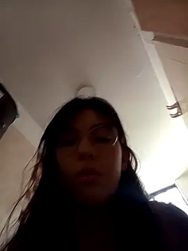 CoralSmit: διαδικτυακό σόου στην κάμερα