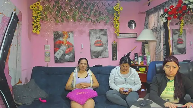 دردشة lesbiancuple الجنسية المباشرة