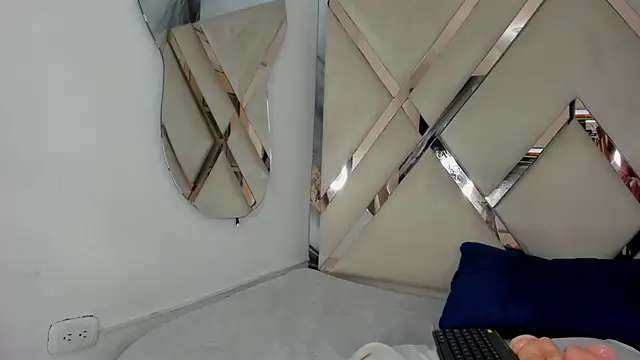 honeyhtx Chat XXX live