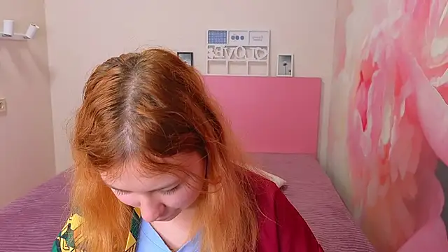 AngelinaLow: онлайн-секс-чат